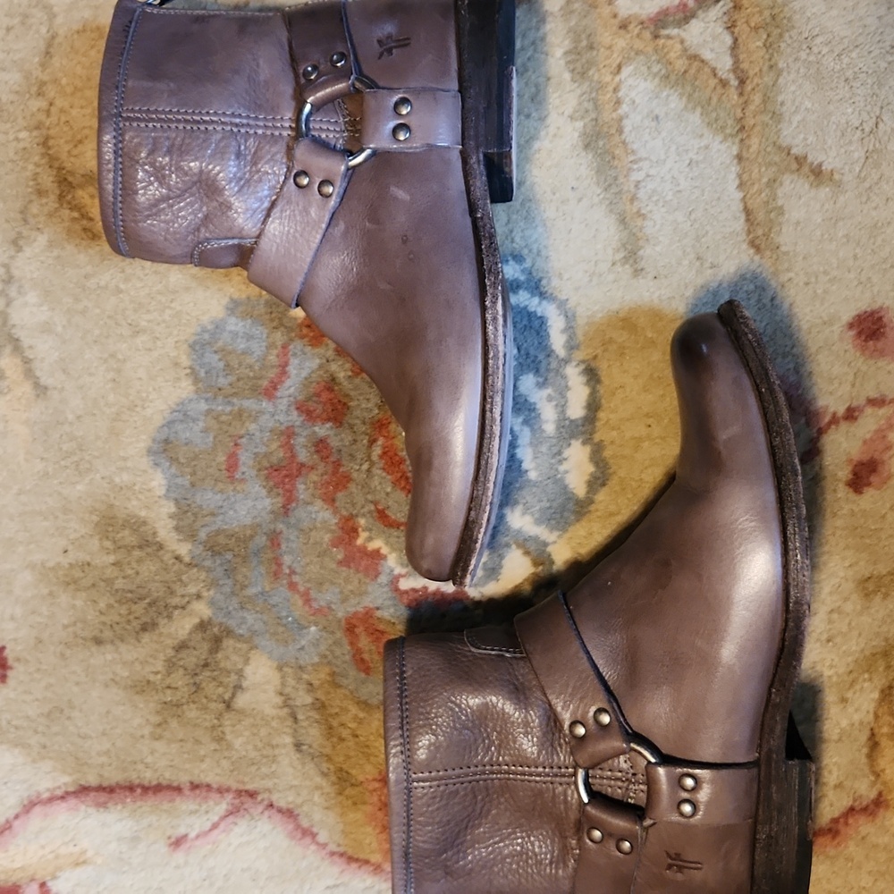 FRYE Phillip Harness boot, taupe, size 7